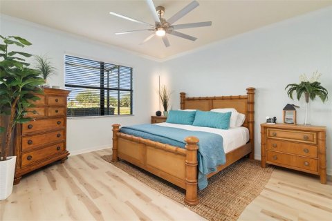 House in Bradenton, Florida 2 bedrooms, 145.86 sq.m. № 1631627 - photo 12