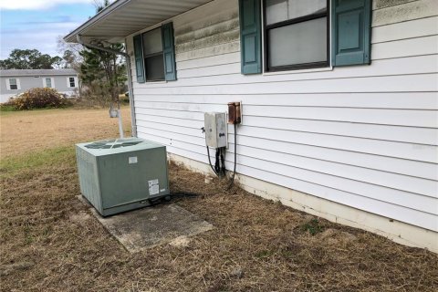 House in Leesburg, Florida 3 bedrooms, 215.16 sq.m. № 1557572 - photo 6