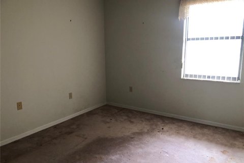 House in Leesburg, Florida 3 bedrooms, 215.16 sq.m. № 1557572 - photo 15