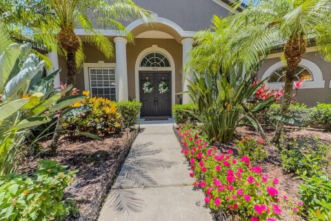 House in New Port Richey, Florida 4 bedrooms, 282.98 sq.m. № 2198653 - photo 8