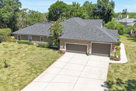 House in New Port Richey, Florida 4 bedrooms, 282.98 sq.m. № 2198653 - photo 6