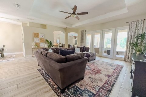 House in New Port Richey, Florida 4 bedrooms, 282.98 sq.m. № 2198653 - photo 16
