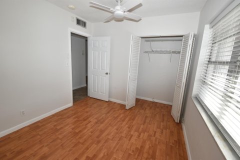 Copropriété à louer à Pompano Beach, Floride: 2 chambres, 79.9 m2 № 2180533 - photo 6