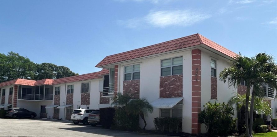Condo à Pompano Beach, Floride, 2 chambres № 2180533