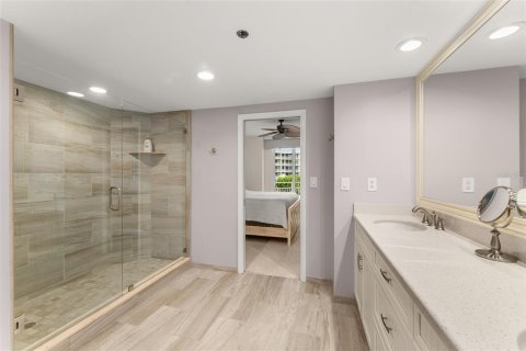 Condo in Stuart, Florida, 2 bedrooms  № 2376850 - photo 4