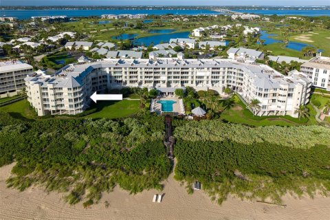 Condo in Stuart, Florida, 2 bedrooms  № 2376850 - photo 10
