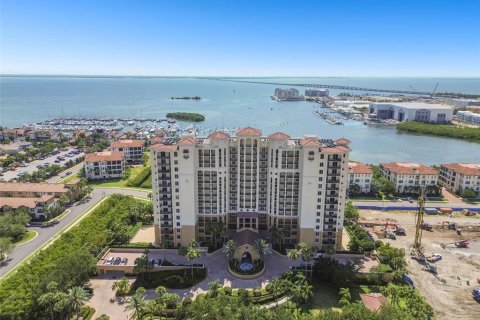 Condo in Tampa, Florida, 3 bedrooms  № 1246560 - photo 1