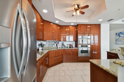 Condo in Tampa, Florida, 3 bedrooms  № 1246560 - photo 13
