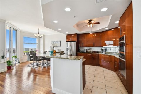 Condo in Tampa, Florida, 3 bedrooms  № 1246560 - photo 15