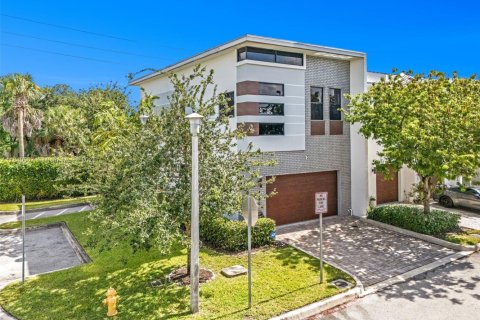 Купить таунхаус в Плантация, Флорида 3 спальни, 155.33м2, № 2022186 - фото 3