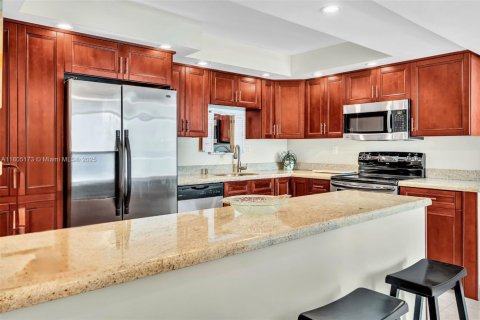 Copropriété à vendre à Hollywood, Floride: 2 chambres, 101.64 m2 № 1934224 - photo 4