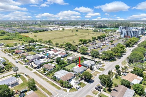 House in Homestead, Florida 3 bedrooms, 112.97 sq.m. № 2086666 - photo 28