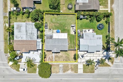 House in Homestead, Florida 3 bedrooms, 112.97 sq.m. № 2086666 - photo 29