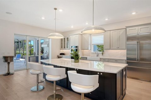 House in Lakewood Ranch, Florida 3 bedrooms, 279.08 sq.m. № 2416565 - photo 25