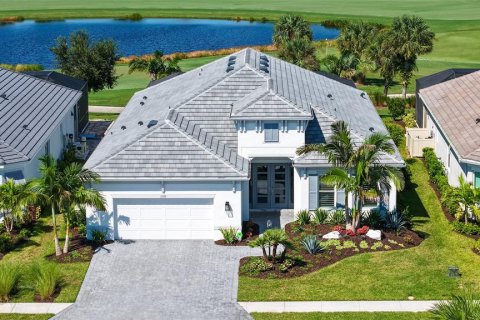 House in Lakewood Ranch, Florida 3 bedrooms, 279.08 sq.m. № 2416565 - photo 4