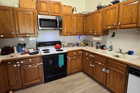 House in Silver Springs Shores, Florida 3 bedrooms, 217.02 sq.m. № 1838053 - photo 15