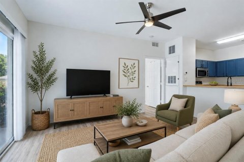Condo in Orlando, Florida, 2 bedrooms № 2207277 - photo 9