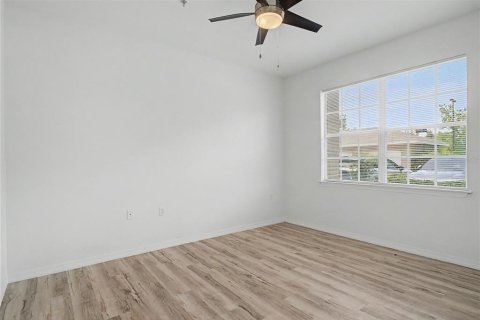 Condo in Orlando, Florida, 2 bedrooms № 2207277 - photo 18