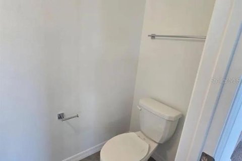 Adosado en venta en Winter Garden, Florida, 3 dormitorios, 142.7 m2 № 1608543 - foto 2