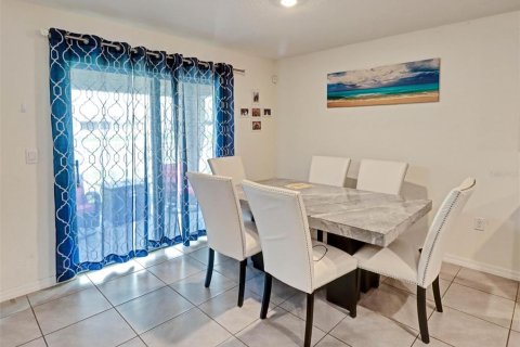 Villa ou maison à vendre à Plant City, Floride: 4 chambres, 171.5 m2 № 2224730 - photo 10