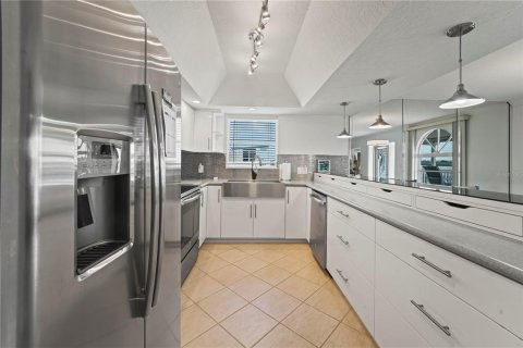 Condominio en alquiler en Indian Shores, Florida, 2 dormitorios, 104.05 m2 № 1802376 - foto 18