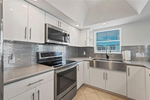 Condominio en alquiler en Indian Shores, Florida, 2 dormitorios, 104.05 m2 № 1802376 - foto 16