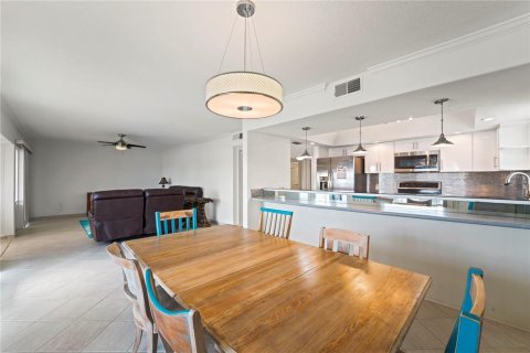 Condominio en alquiler en Indian Shores, Florida, 2 dormitorios, 104.05 m2 № 1802376 - foto 22