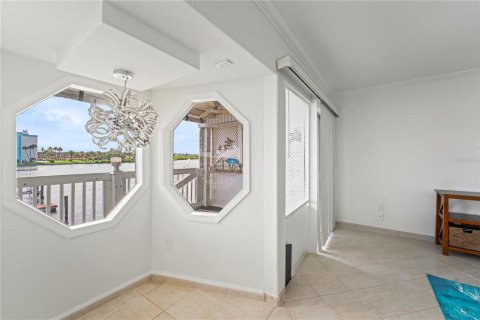 Condominio en alquiler en Indian Shores, Florida, 2 dormitorios, 104.05 m2 № 1802376 - foto 25