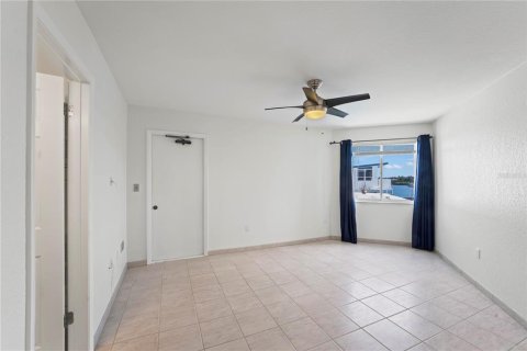 Condominio en alquiler en Indian Shores, Florida, 2 dormitorios, 104.05 m2 № 1802376 - foto 10