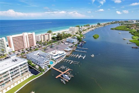 Condominio en alquiler en Indian Shores, Florida, 2 dormitorios, 104.05 m2 № 1802376 - foto 2