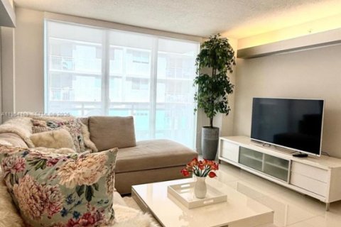 Снять в аренду кондоминиум в Майами-Бич, Флорида 1 спальня, 75.07м2, № 2008965 - фото 4