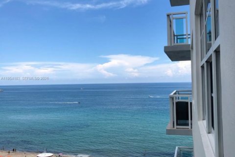 Снять в аренду кондоминиум в Майами-Бич, Флорида 1 спальня, 75.07м2, № 2008965 - фото 16