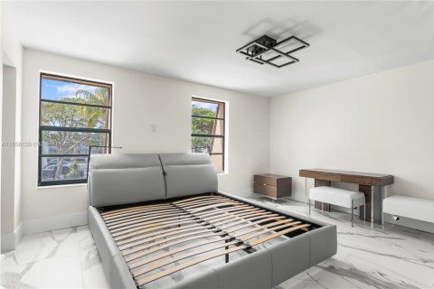 Townhouse in North Miami Beach, Florida 2 bedrooms, 145.86 sq.m. № 1960399 - photo 11