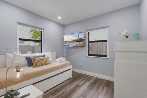 Villa ou maison à vendre à Miami, Floride: 4 chambres, 217.39 m2 № 2260285 - photo 23