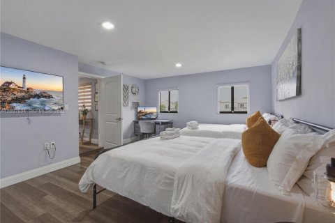 Villa ou maison à vendre à Miami, Floride: 4 chambres, 217.39 m2 № 2260285 - photo 22