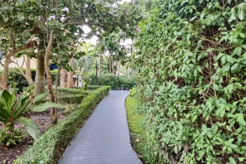 Снять в аренду кондоминиум в Майами, Флорида 2 спальни, 71.91м2, № 2006014 - фото 23