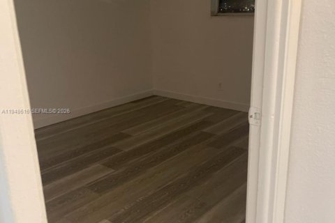 Снять в аренду кондоминиум в Майами, Флорида 2 спальни, 71.91м2, № 2006014 - фото 17