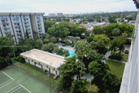 Снять в аренду кондоминиум в Майами, Флорида 2 спальни, 71.91м2, № 2006014 - фото 20