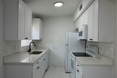Casa en venta en Orlando, Florida, 3 dormitorios, 99.78 m2 № 2216075 - foto 9