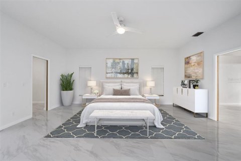Villa ou maison à vendre à Port Charlotte, Floride: 4 chambres, 366.59 m2 № 1344175 - photo 11