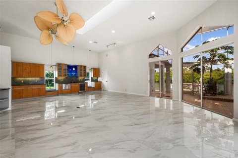 Villa ou maison à vendre à Port Charlotte, Floride: 4 chambres, 366.59 m2 № 1344175 - photo 25