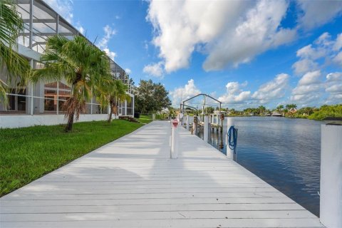 Villa ou maison à vendre à Port Charlotte, Floride: 4 chambres, 366.59 m2 № 1344175 - photo 8