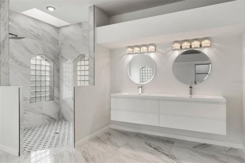 Villa ou maison à vendre à Port Charlotte, Floride: 4 chambres, 366.59 m2 № 1344175 - photo 14
