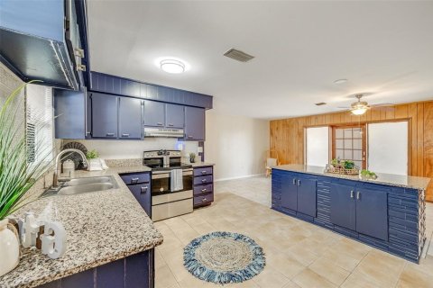 Villa ou maison à vendre à Titusville, Floride: 3 chambres, 142.42 m2 № 2096214 - photo 11
