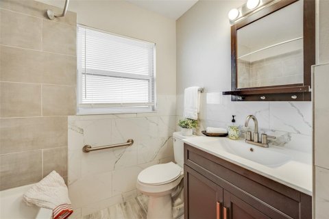 Villa ou maison à vendre à Titusville, Floride: 3 chambres, 142.42 m2 № 2096214 - photo 18