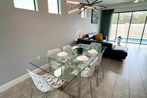 Villa ou maison à vendre à Davenport, Floride: 4 chambres, 173.82 m2 № 1609741 - photo 4