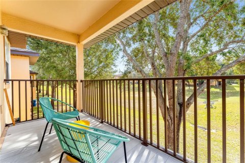 Townhouse in Davenport, Florida 4 bedrooms, 172.43 sq.m. № 1513422 - photo 18