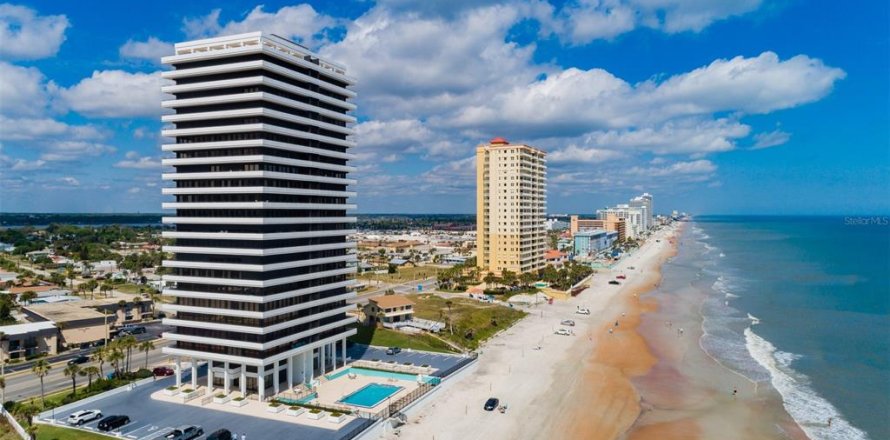 Condo in Daytona Beach, Florida, 2 bedrooms  № 1534121