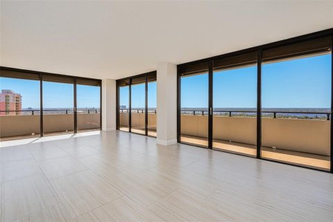 Condo in Daytona Beach, Florida, 2 bedrooms  № 1534121 - photo 3