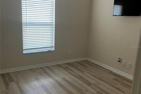 House in Davenport, Florida 4 bedrooms, 312.52 sq.m. № 1631352 - photo 10